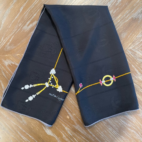 Authentic Cartier Scarf - Picture 8 of 8